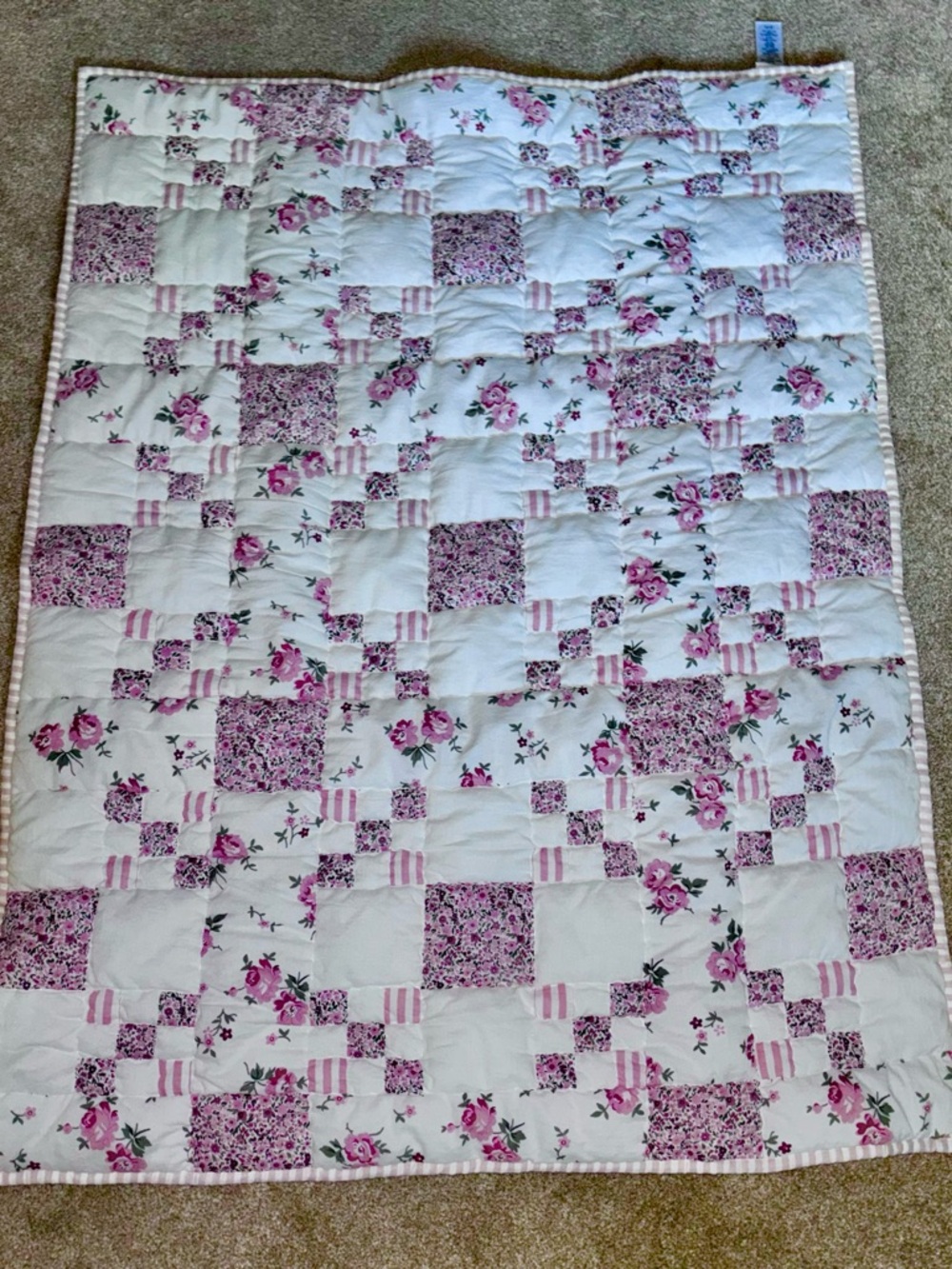 POTTERY BARN KIDS Emily & Meritt 36x50" Toddler Baby Floral Patchwork Rose Quilt